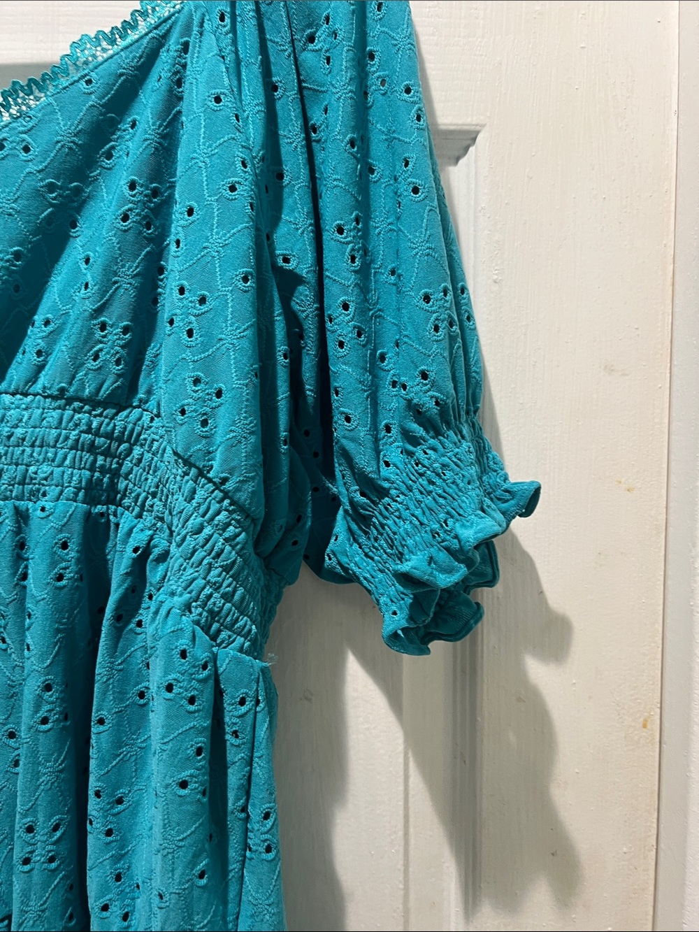 torrid Teal Eyelet Puff Sleeve Blouse NWT - Picture 9 of 10